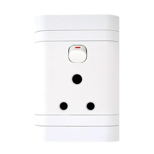 Lesco Cover Strip Monoblock Vertical Switched Socket