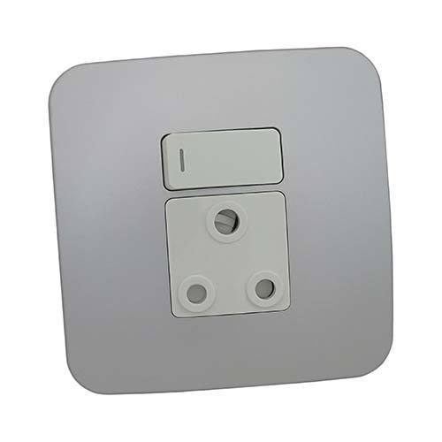 VETi 1 Single Switched Socket Outlet 100 x 100mm - White modules